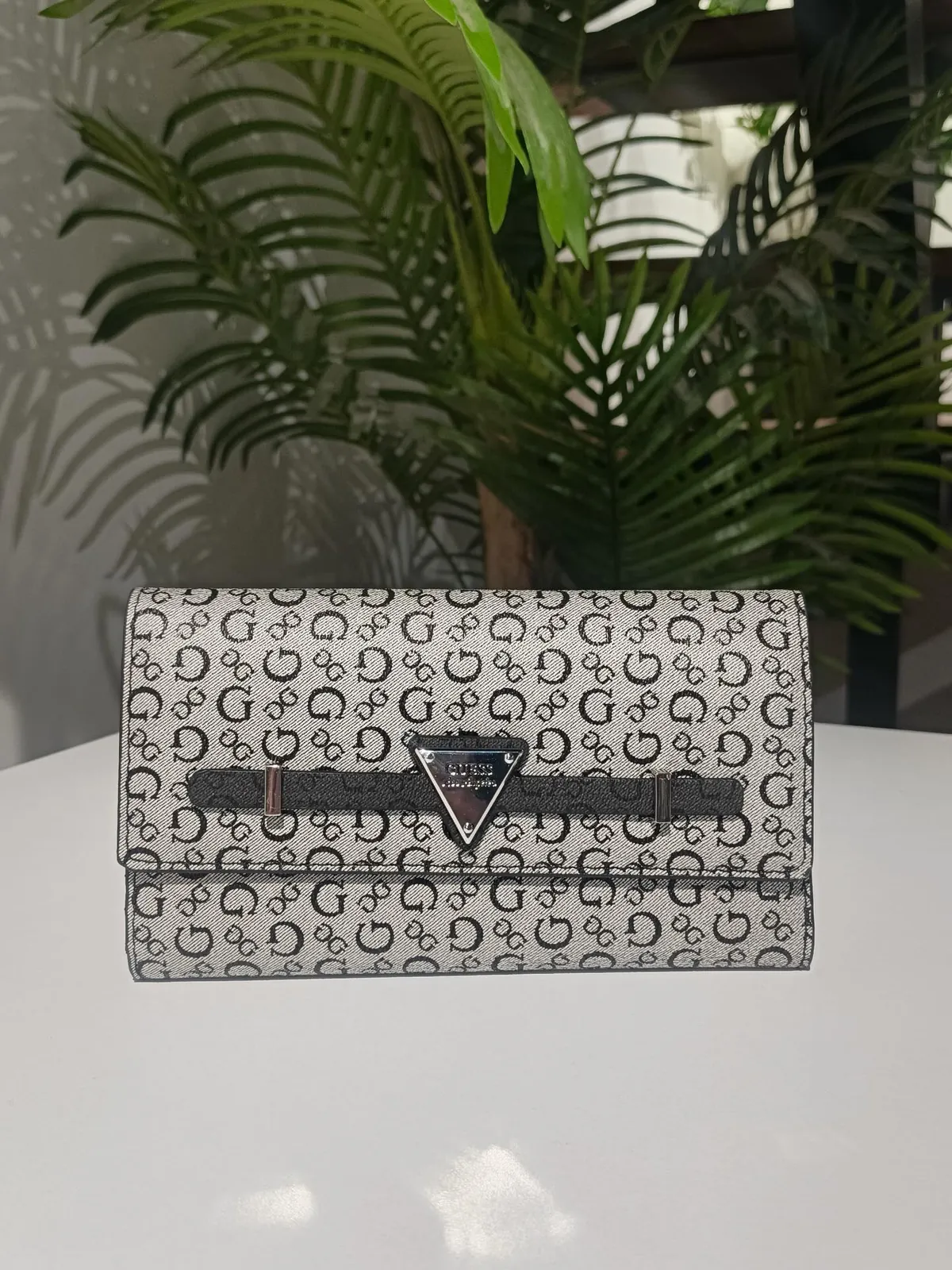 Guess Wallet
