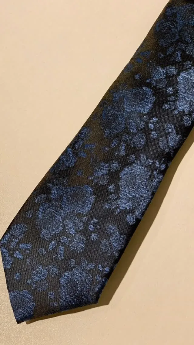 Floral Pattern Tie
