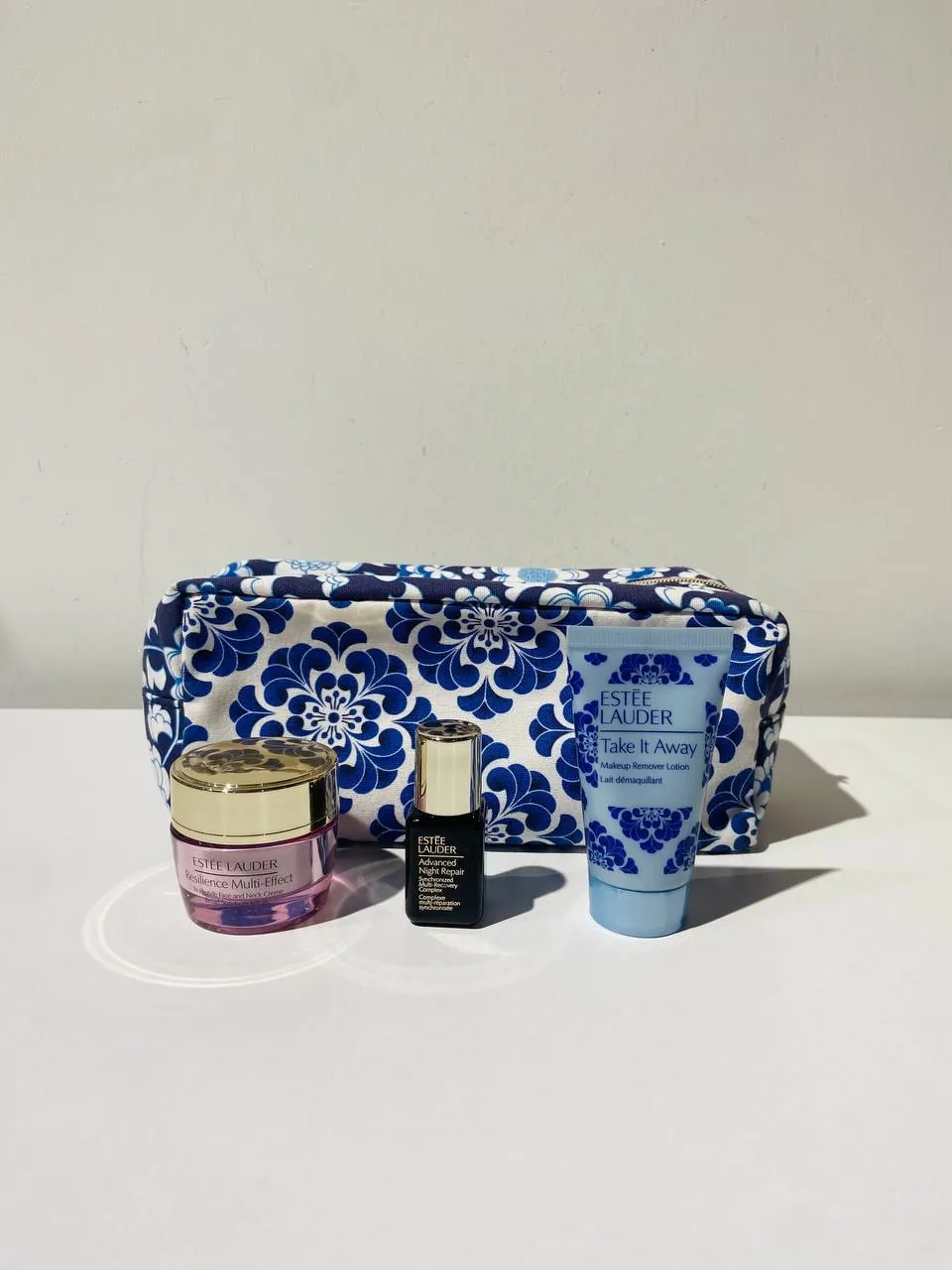 Estée Lauder Skincare Set with Cosmetic Bag