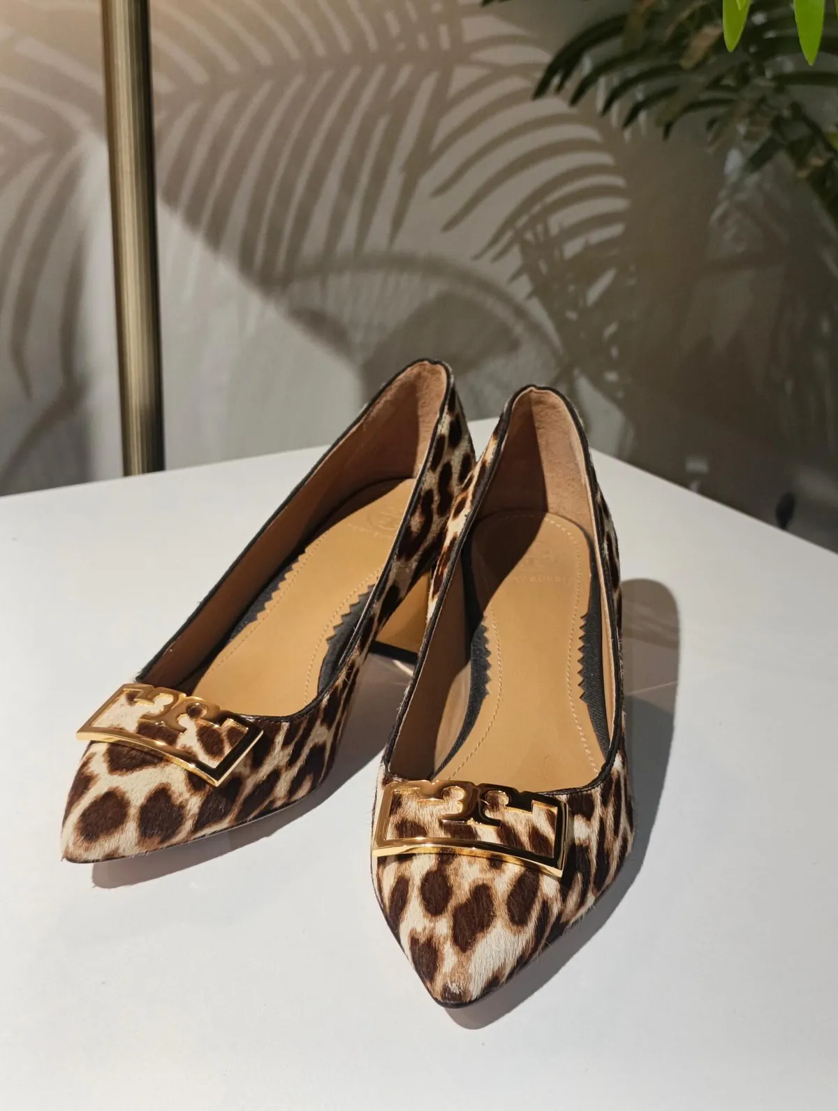 Leopard Print Pointed-Toe Flat Shoes