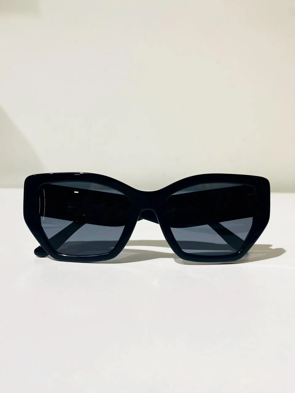 Tory Burch Wallet and Sunglasses Set