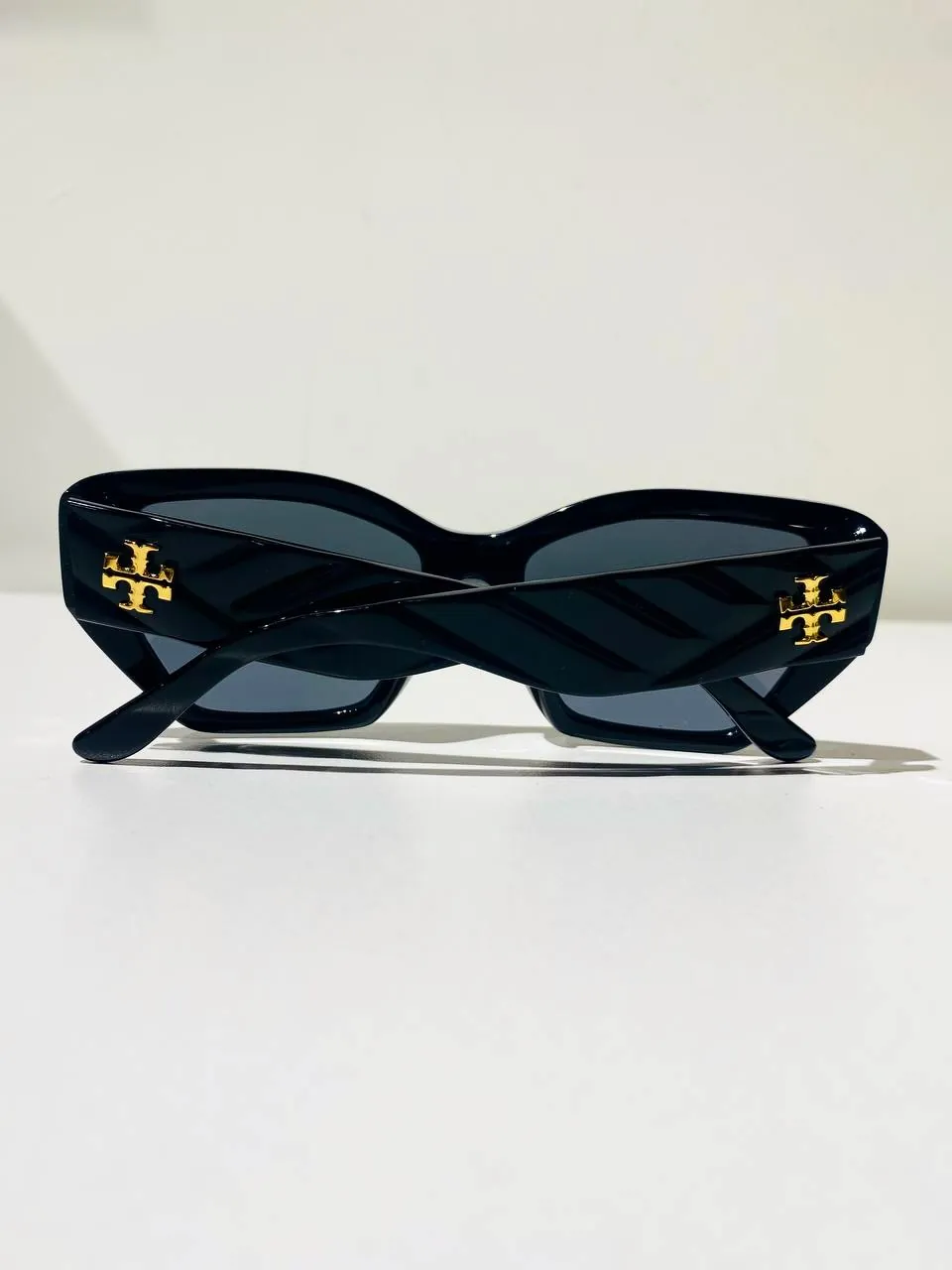 Tory Burch Wallet and Sunglasses Set