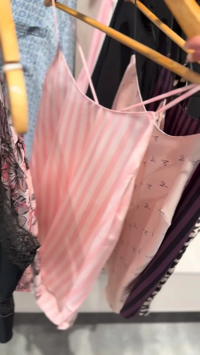 Women's Strappy Tops