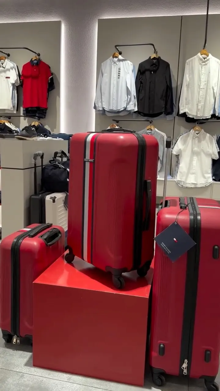 Tommy Hilfiger Travel Suitcase Set