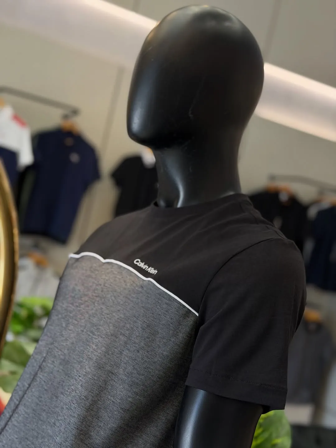 Calvin Klein T-shirt
