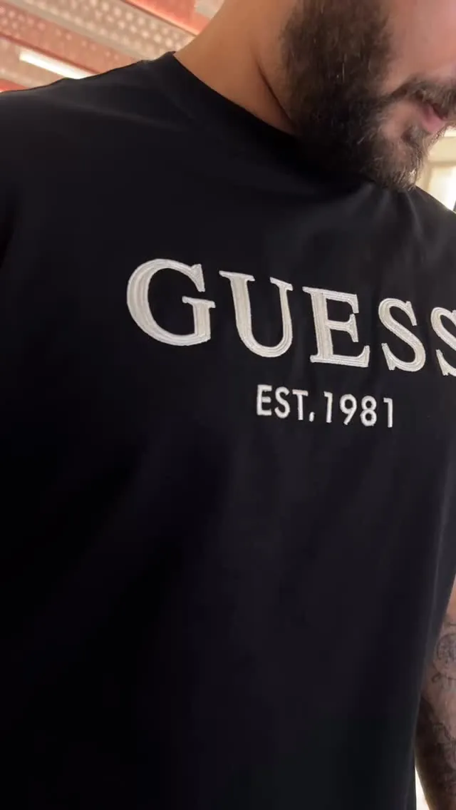Guess Men's T-shirt