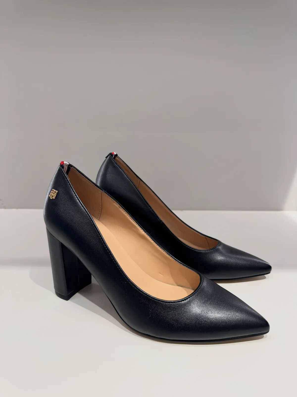 Tommy Hilfiger Pointed Toe Pumps