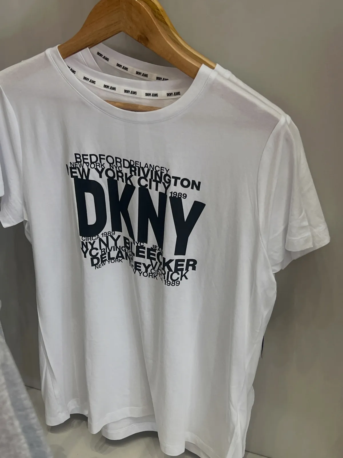 DKNY Jeans